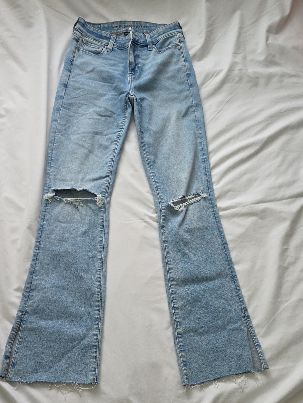 American Eagle Outfitters Light Blue Distressed Flare Jeans - Women